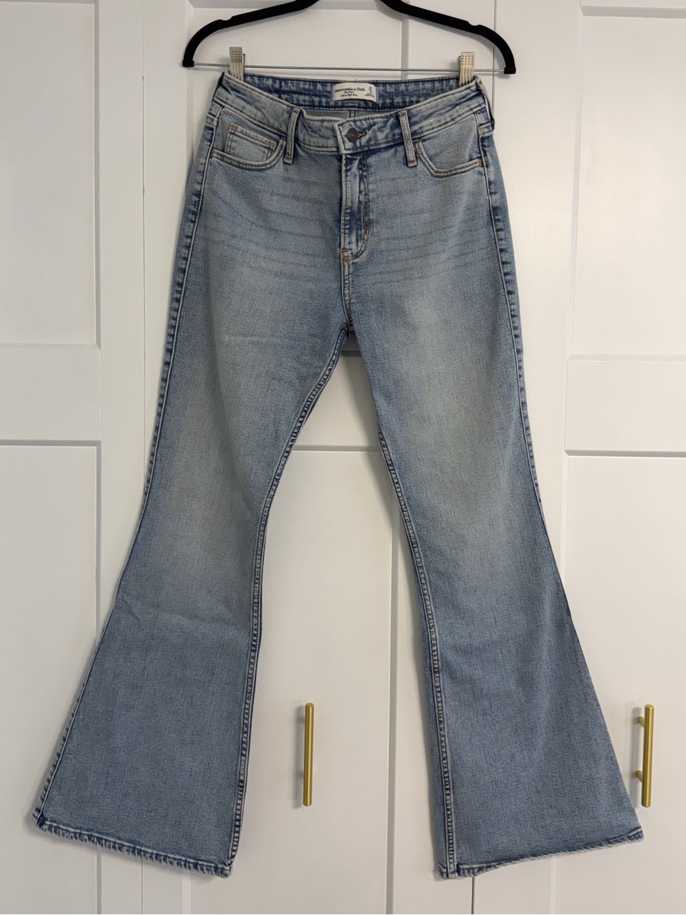 Abercrombie & Fitch Ultra High Rise Flare Jeans